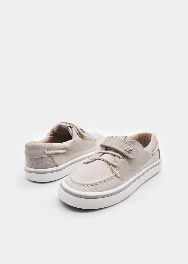 Këpucë boat me velcro